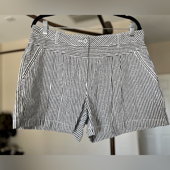 Two by Vince Camuto Pinstriped Shorts - Picture 1 of 6